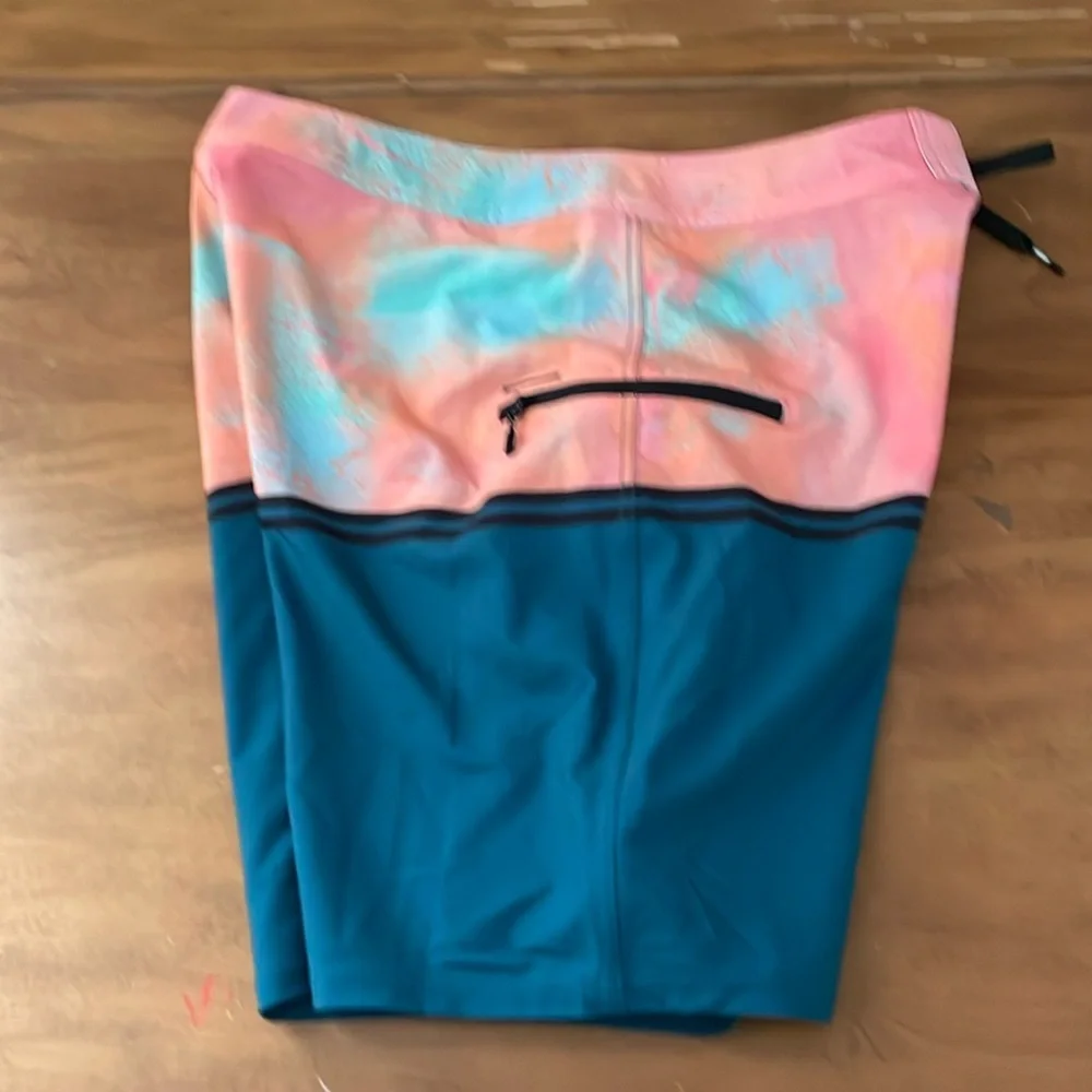 Rip Curl NWT Mirage Board Shorts Size 34